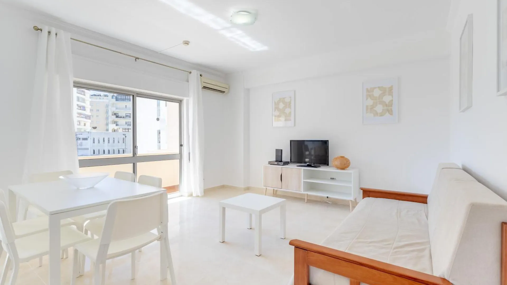Апарт-отель Squash Club Apartamentos Портиман