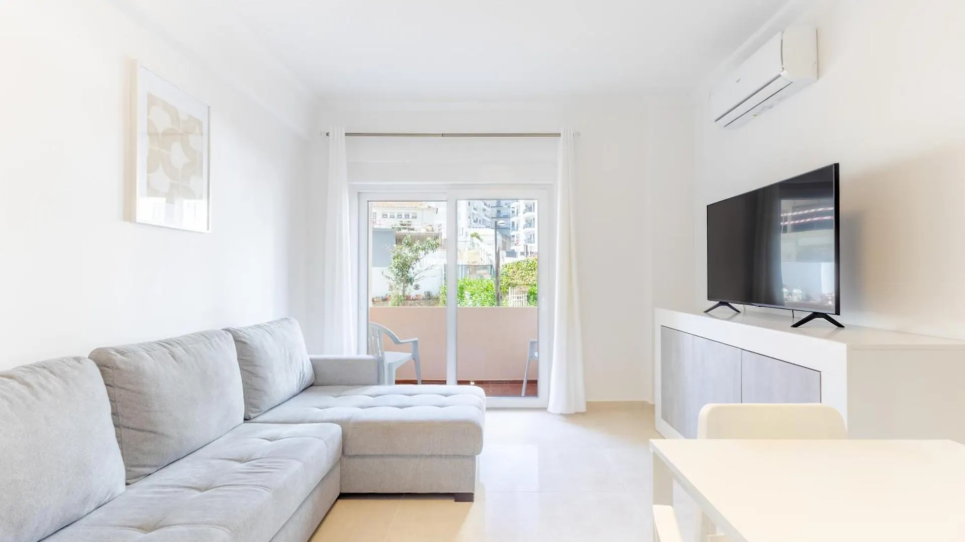 Апарт-отель Squash Club Apartamentos Портиман