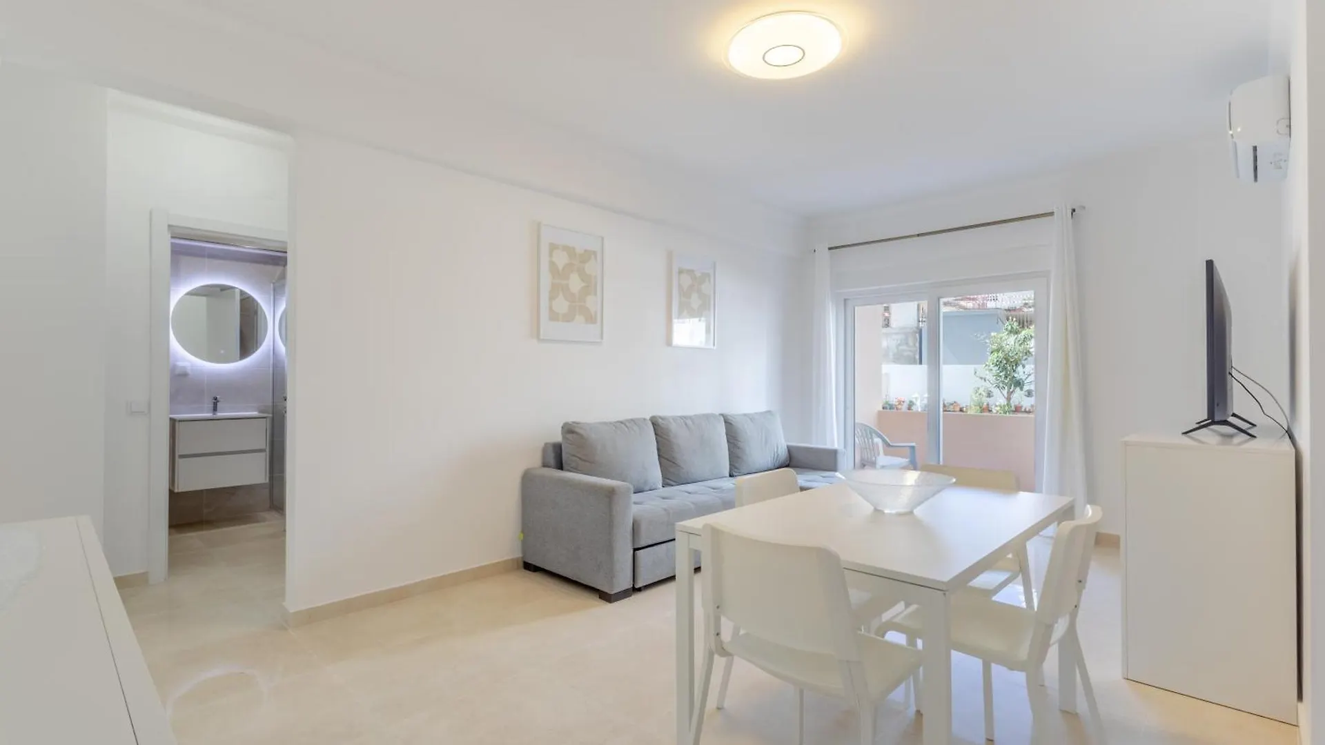 Squash Club Apartamentos Портиман 3*,  Португалия