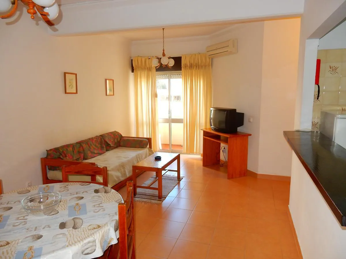 Squash Club Apartamentos Портиман 3*,
