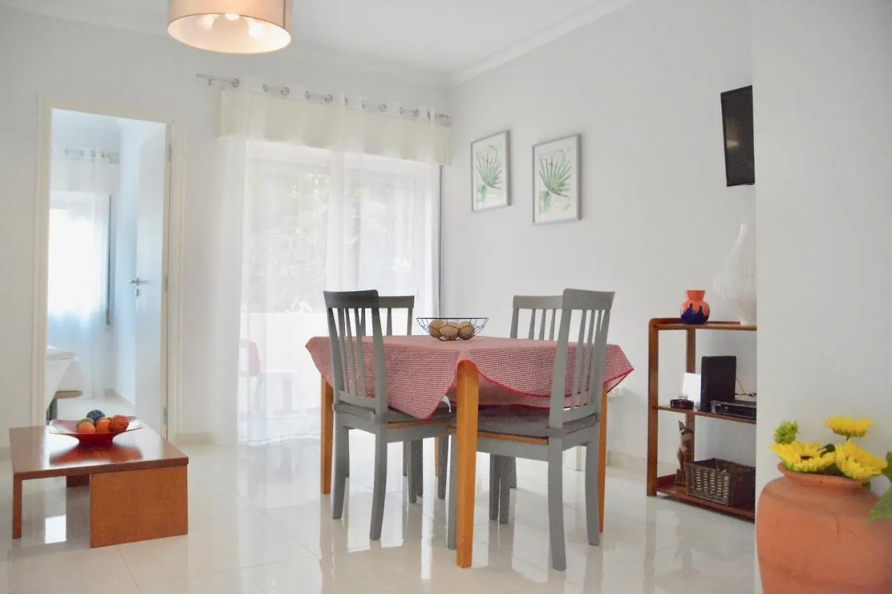 Squash Club Apartamentos Портиман