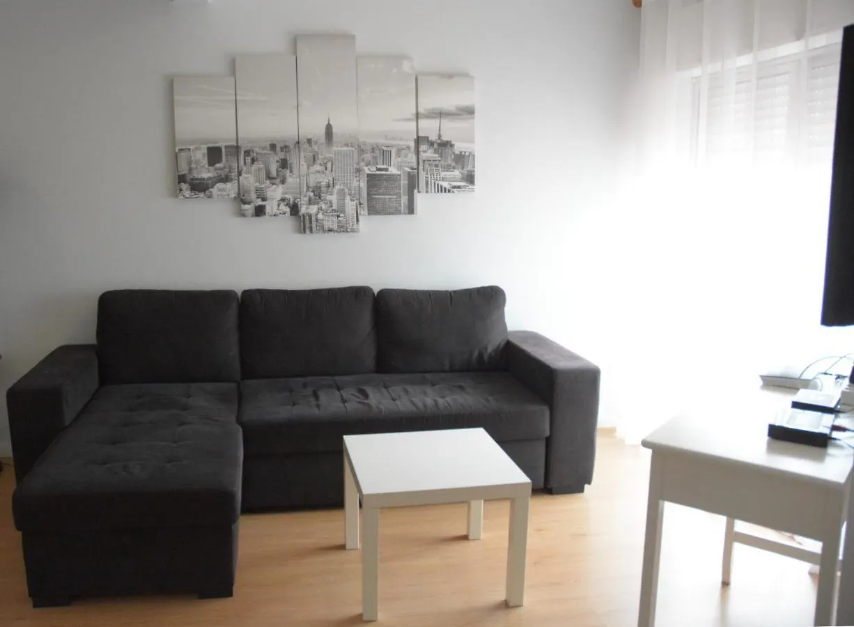 Squash Club Apartamentos Портиман Апарт-отель